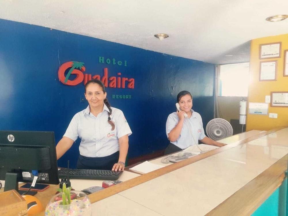 Hotel Guadaira Resort Мельгар Екстер'єр фото