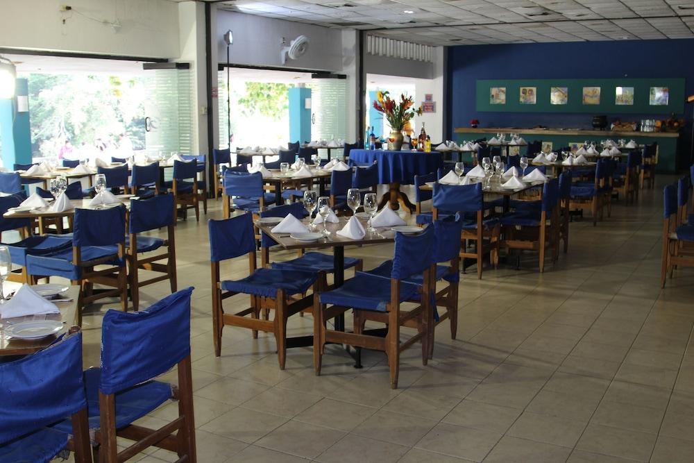 Hotel Guadaira Resort Мельгар Екстер'єр фото
