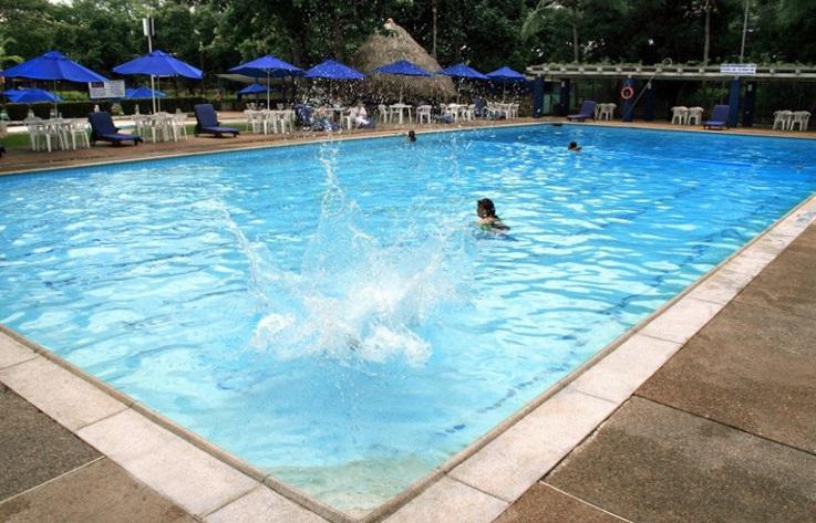 Hotel Guadaira Resort Мельгар Екстер'єр фото