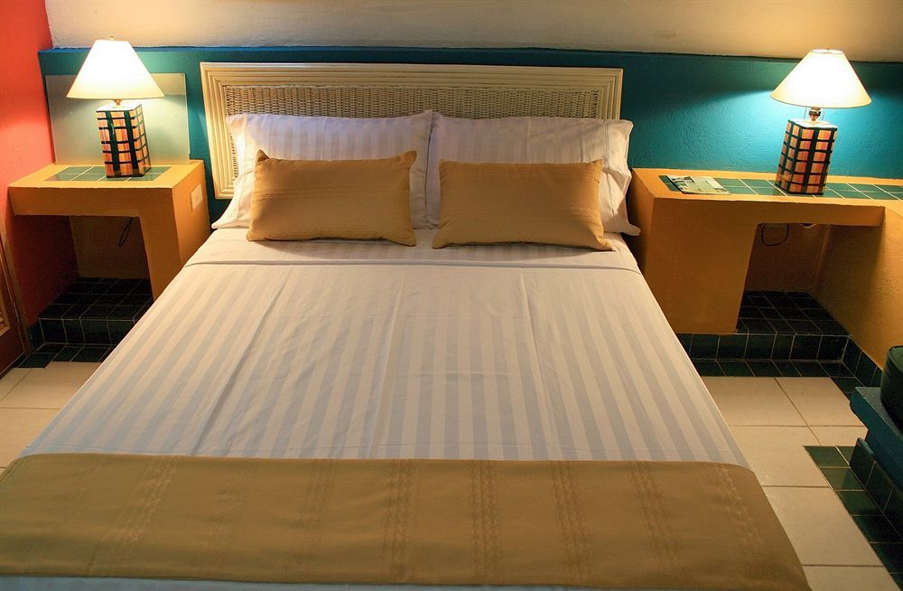 Hotel Guadaira Resort Мельгар Екстер'єр фото
