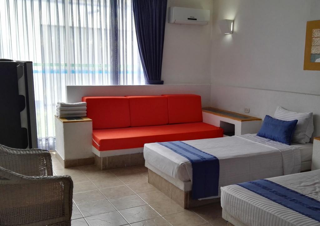Hotel Guadaira Resort Мельгар Екстер'єр фото
